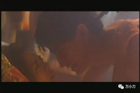 万小刀:“嫩妞收割机”的瓜