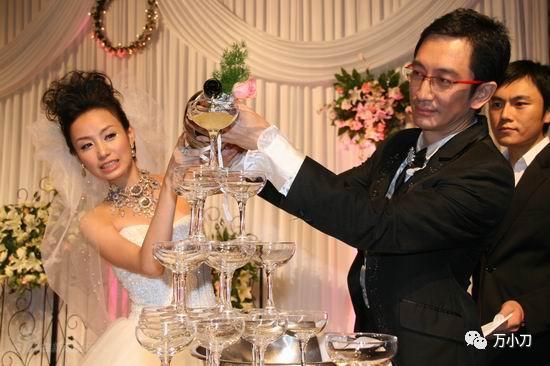 万小刀:“嫩妞收割机”的瓜