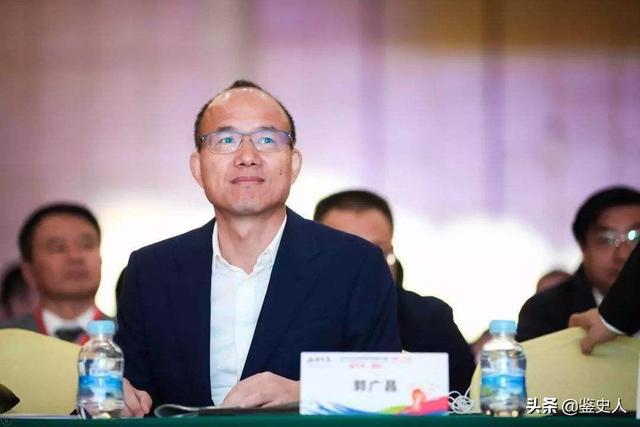 上海首富郭广昌：草根出身，用三年时间赚1个亿，迎娶美女主持人