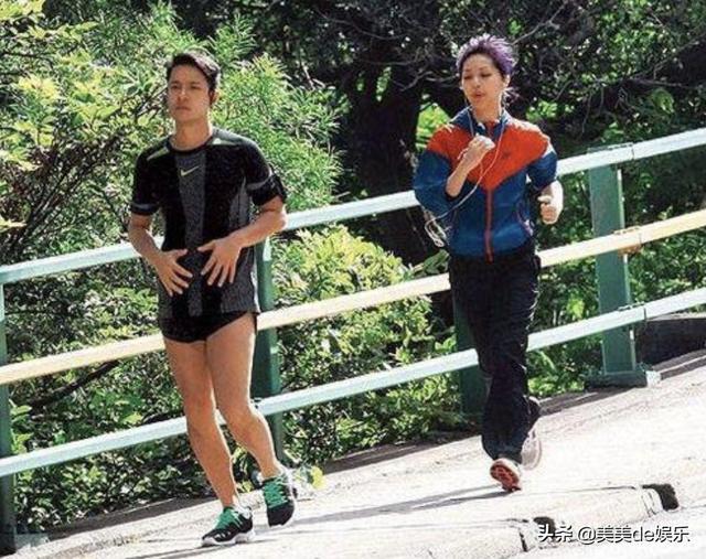 甩了圈内太子爷，找了个恋爱高手，马上又要上芒果台秀恩爱？
