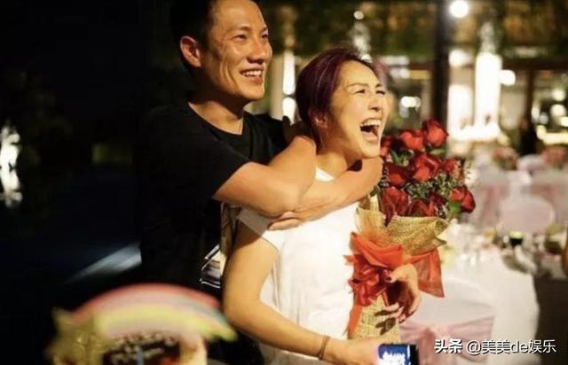 甩了圈内太子爷，找了个恋爱高手，马上又要上芒果台秀恩爱？