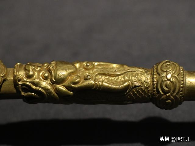 喀章嘎：最复杂的密宗法器，铁剪金工艺，集金刚杵三佛首法铃一身