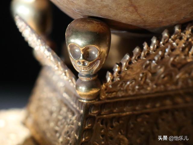 喀章嘎：最复杂的密宗法器，铁剪金工艺，集金刚杵三佛首法铃一身