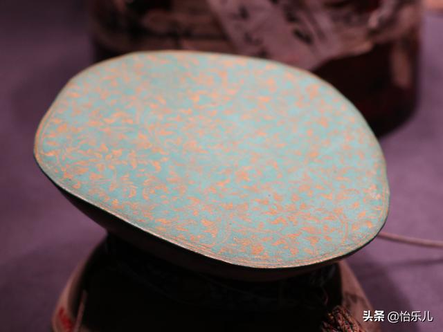 喀章嘎：最复杂的密宗法器，铁剪金工艺，集金刚杵三佛首法铃一身