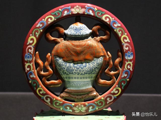 喀章嘎：最复杂的密宗法器，铁剪金工艺，集金刚杵三佛首法铃一身