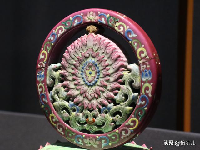 喀章嘎：最复杂的密宗法器，铁剪金工艺，集金刚杵三佛首法铃一身
