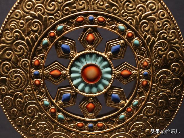 喀章嘎：最复杂的密宗法器，铁剪金工艺，集金刚杵三佛首法铃一身