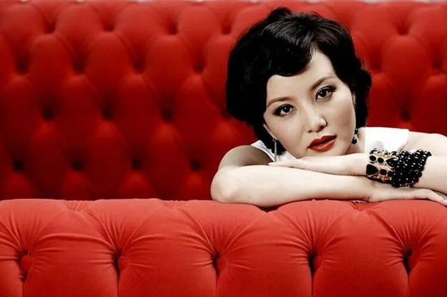 出道33年，感情成迷，52岁未婚无子，大陶虹经历了什么？