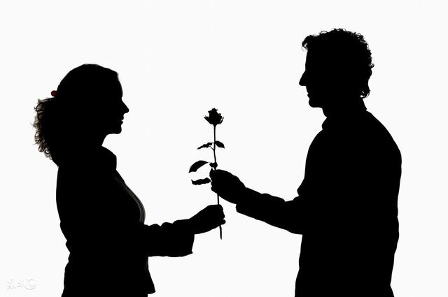 生辰看那些男人会二婚？