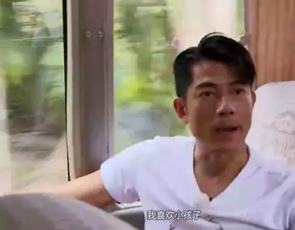 郭富城也成了“女儿奴”，天王个个爱女如命，都是当岳父的料啊！