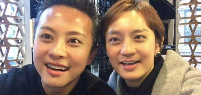 孙俪深情发文纪念结婚九周年，邓超留言嫌文案太长，超哥长能耐了