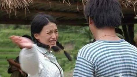 这两个生肖命理相克，一旦结为夫妻，不是鸡飞就是狗跳！离婚率高