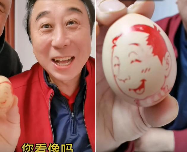 64岁冯巩送新年祝福！两鬓斑白眼睛瞪大，生鸡蛋上刻自画像