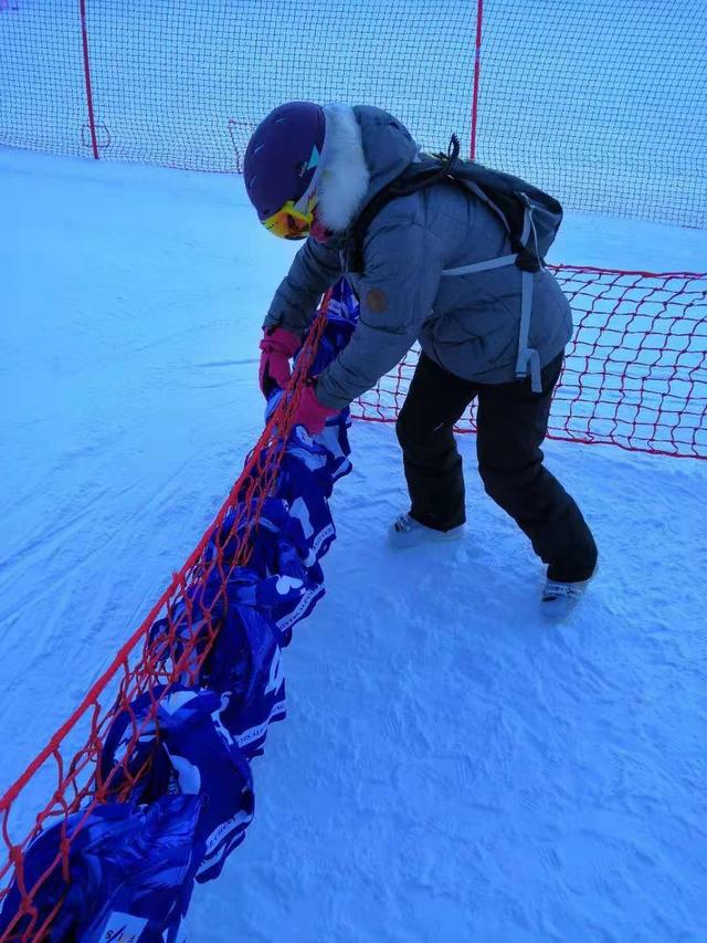 王波的“冰雪良缘”：与爱人结识于雪场，共同为冬奥赛事贡献力量