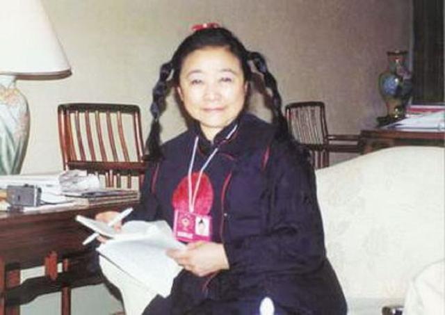 龚如心：11岁时父亲去世，丈夫被绑匪杀害，800亿遗产无子女继承