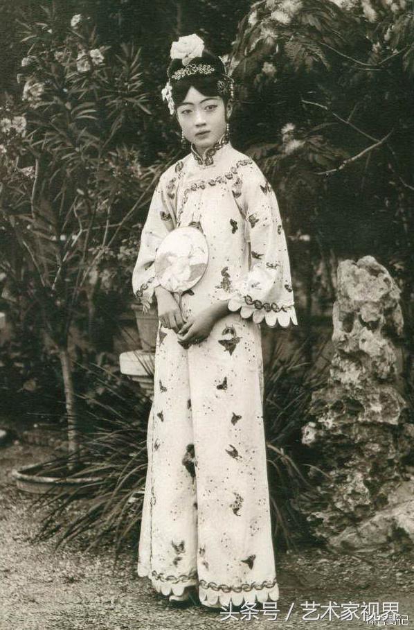 稗官野记：昔日如花似玉咋地成了疯子——末代皇后婉容的风雨人生