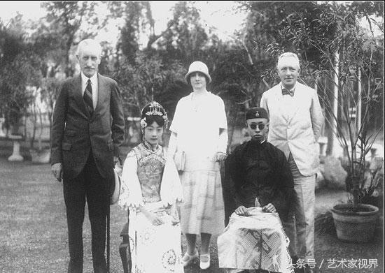稗官野记：昔日如花似玉咋地成了疯子——末代皇后婉容的风雨人生