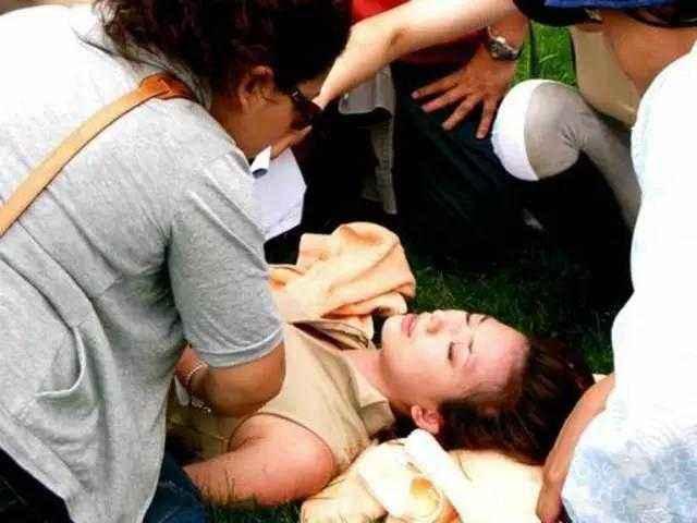 八字硬克妻？阿中承认与尹馨两年情断分手，Selina四字评价
