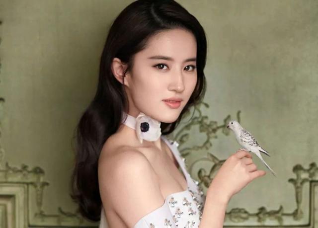 女生眼型一般分为这五种，三种好看，两种丑，看看你是属于哪种？