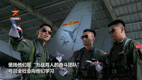 央视公开！中国航母最新战斗画面曝光，歼-15遭遇哪些惊险时刻？
