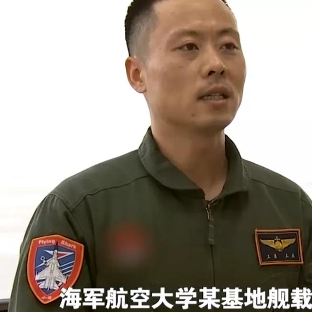 央视公开！中国航母最新战斗画面曝光，歼-15遭遇哪些惊险时刻？