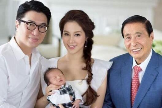 为了女儿进豪门她拼了!改八字、迁祖坟、棒打鸳鸯、找秘方生儿子