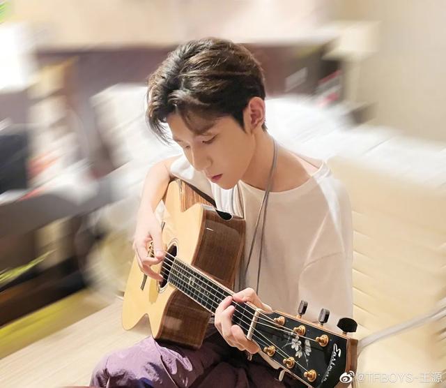 小八卦,杨紫秦俊杰,王源,AB,李雪琴