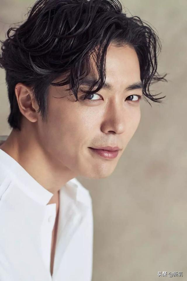 宋仲基的面相已经预示他和宋慧乔会离婚？