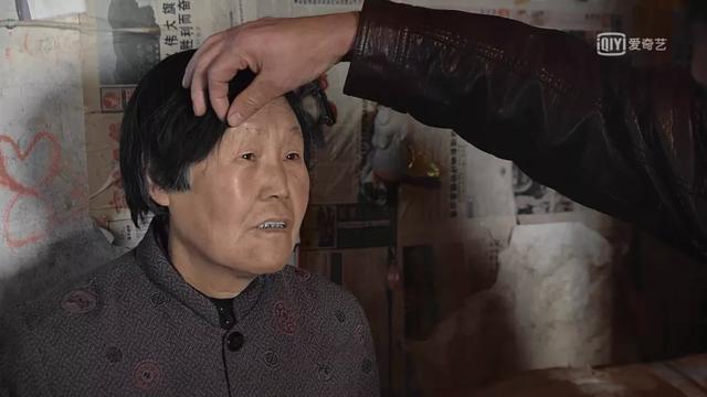 “矿工诗人”陈年喜的感人故事：不曾远游的母亲 | 同读一本书