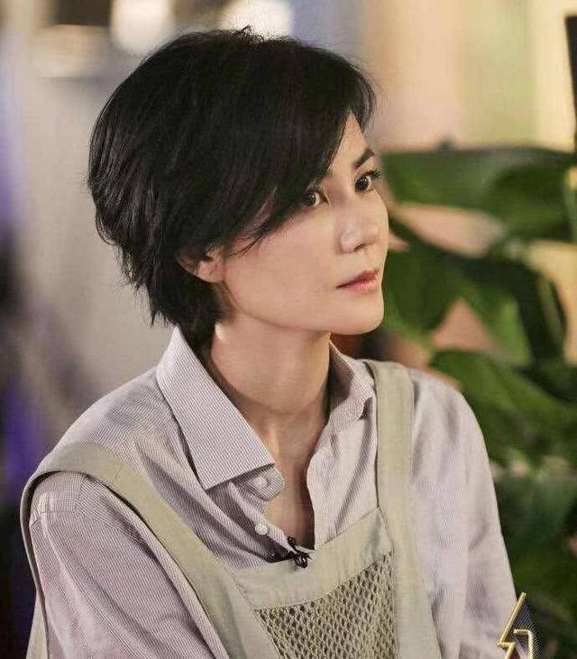 与张柏芝结婚离婚，与王菲分分合合，谢霆锋的婚恋观藏着2个真相