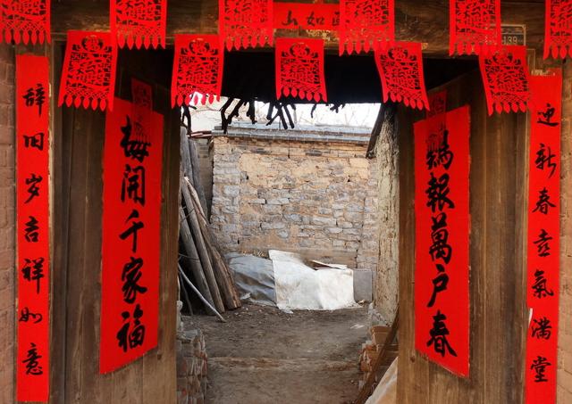 过新年，贴春联，哪一天贴春联最好？