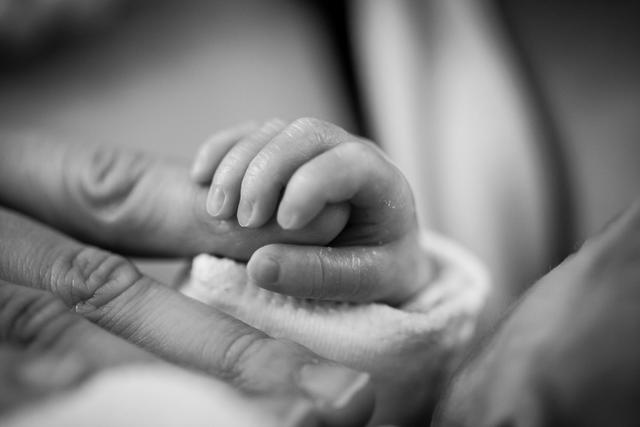 “我的奶不是我的奶”，母乳妈妈的7种牺牲，希望老公能明白