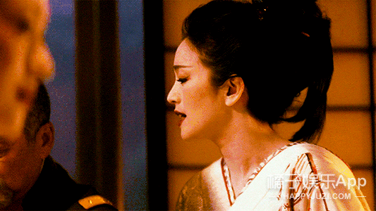 还记得《艺伎回忆录》的小千代吗？真是女大十八变啊