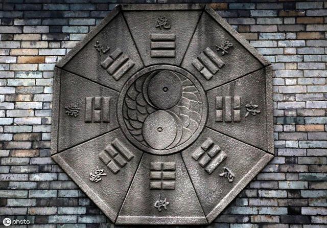 八字命局为从格的人喜忌及用神分析
