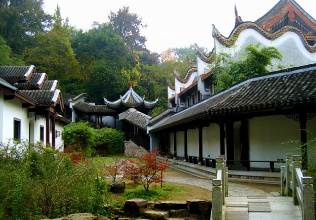 湖南大学算不算千年学府?破除“欧洲中心论”,也许才能有答案