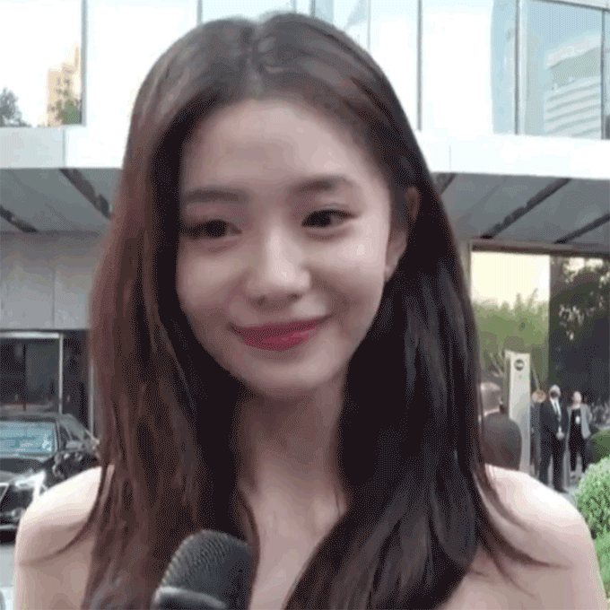 这届淡颜系小花，是美商都拉满了吗？