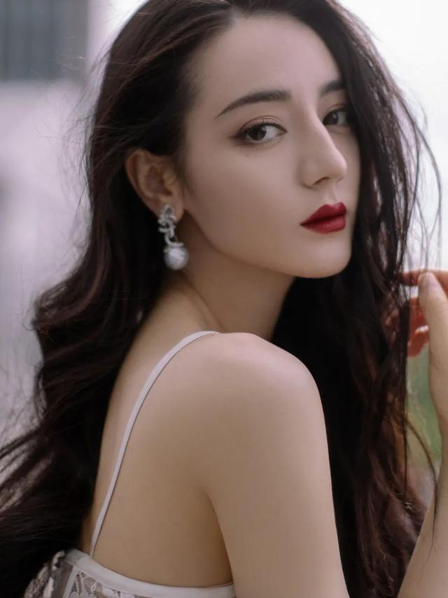 这届淡颜系小花，是美商都拉满了吗？