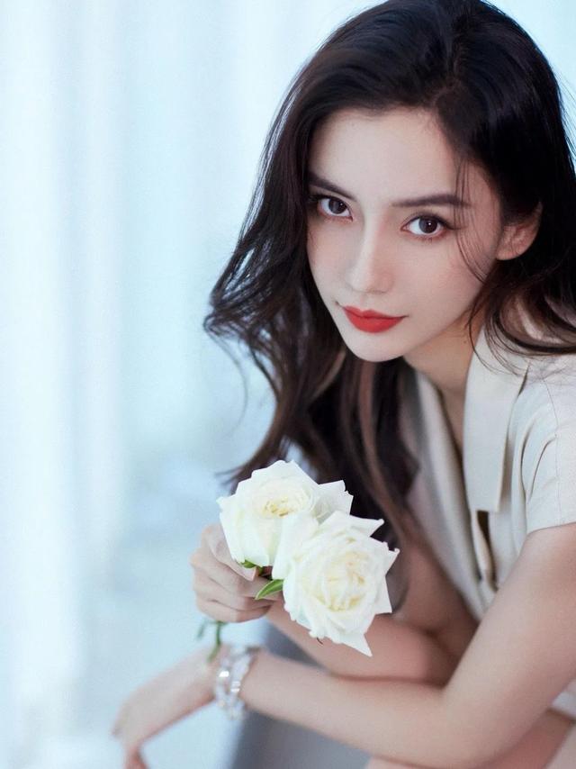 这届淡颜系小花，是美商都拉满了吗？