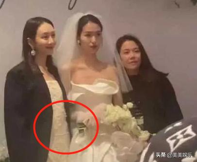 王鸥现身妹妹婚礼小腹隆起，网友质疑她怀孕，男方疑似德云社演员