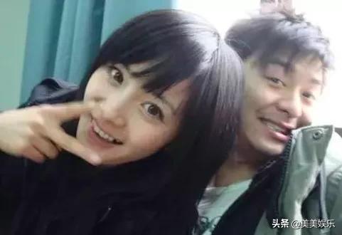 王鸥现身妹妹婚礼小腹隆起，网友质疑她怀孕，男方疑似德云社演员