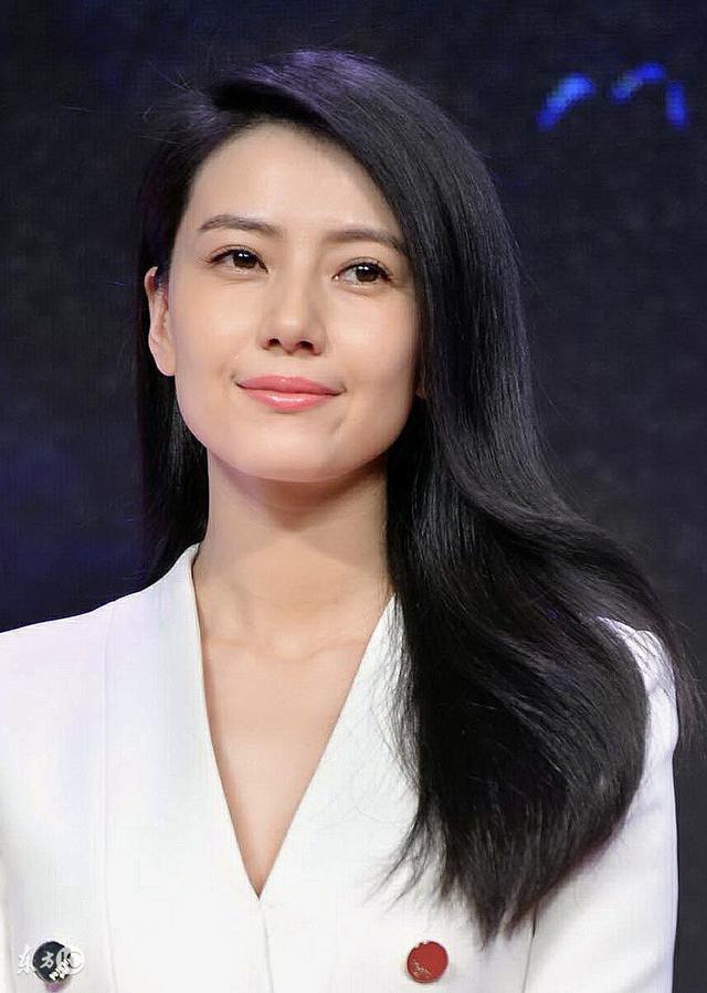 娱乐圈女明星八字解析（哪种情况下，女人会被人非议不被理解）