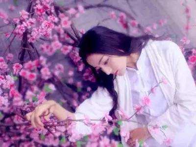八字里什么时间段出生人桃花运旺？