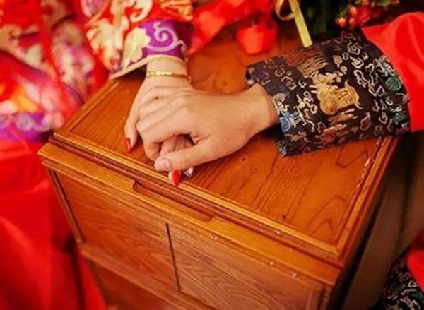 免费八字合婚八字婚配算命